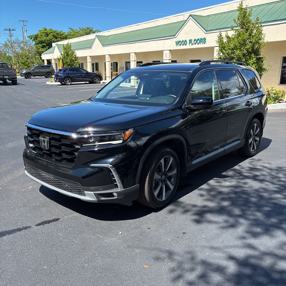 2025 Honda Pilot Touring