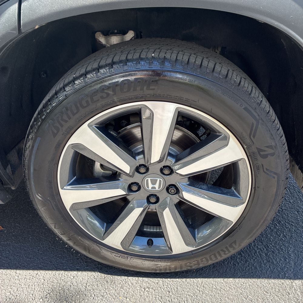2025 Honda Pilot Touring