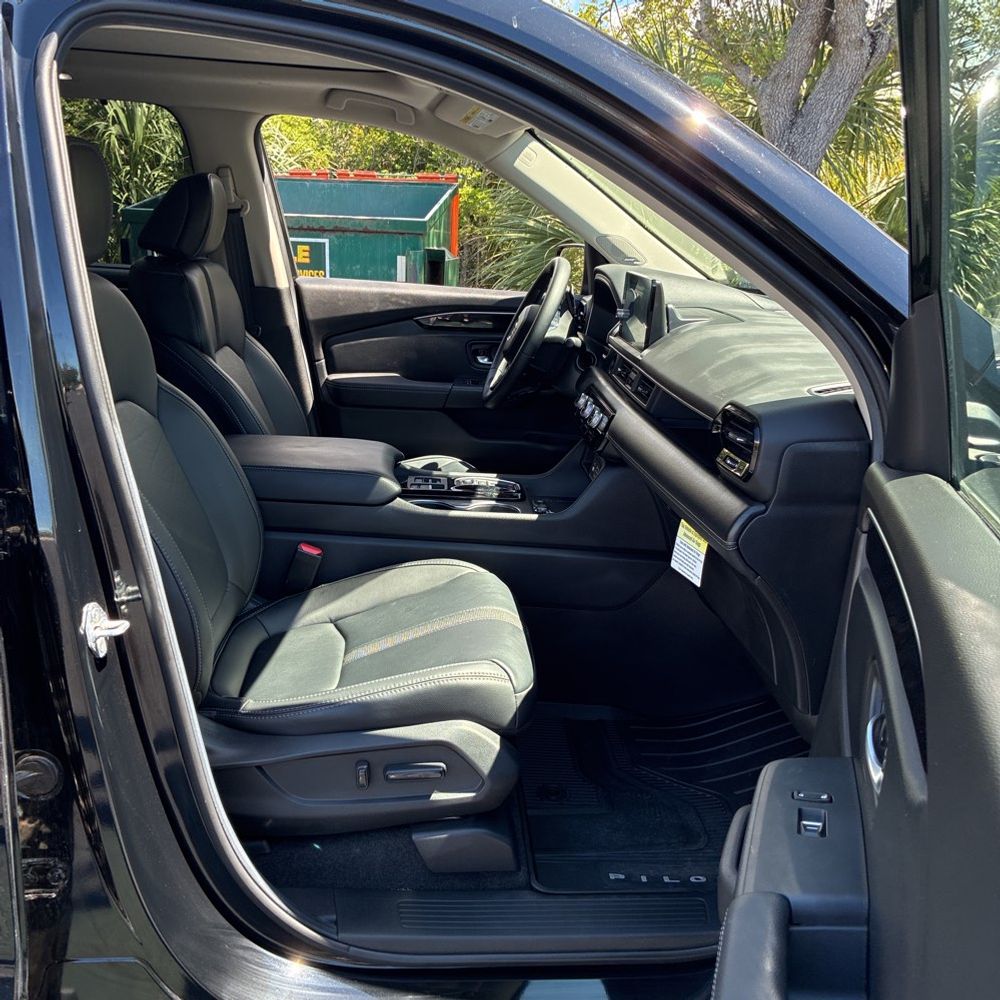 2025 Honda Pilot Touring
