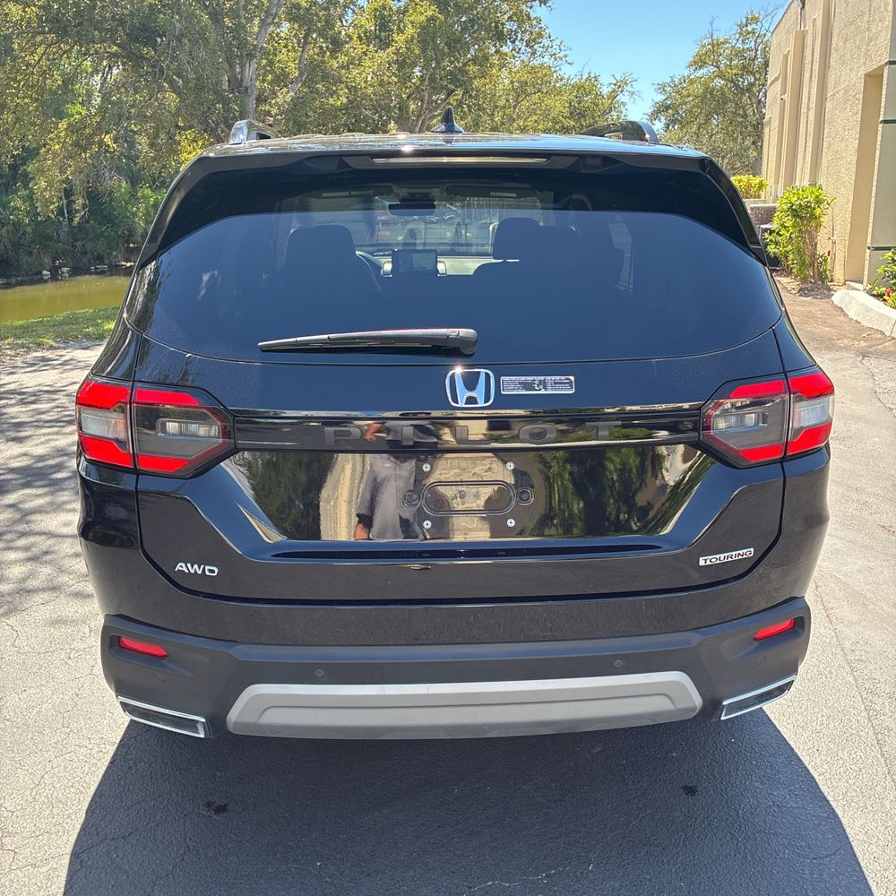 2025 Honda Pilot Touring