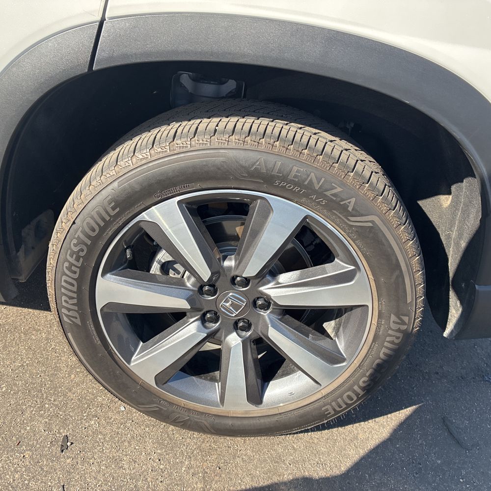 2025 Honda Pilot Touring