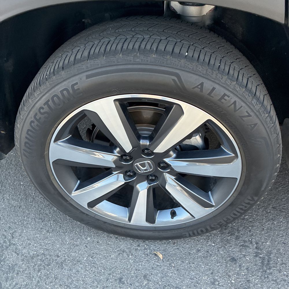 2025 Honda Pilot Touring