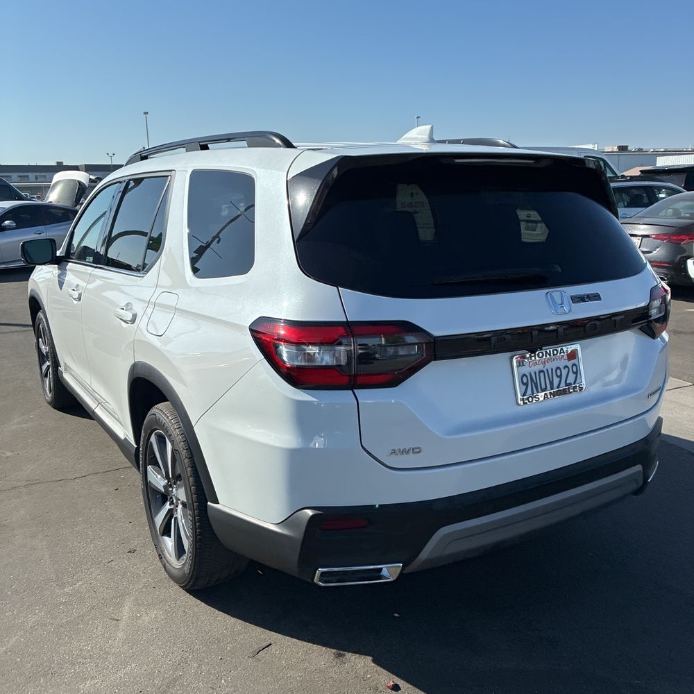 2025 Honda Pilot Touring
