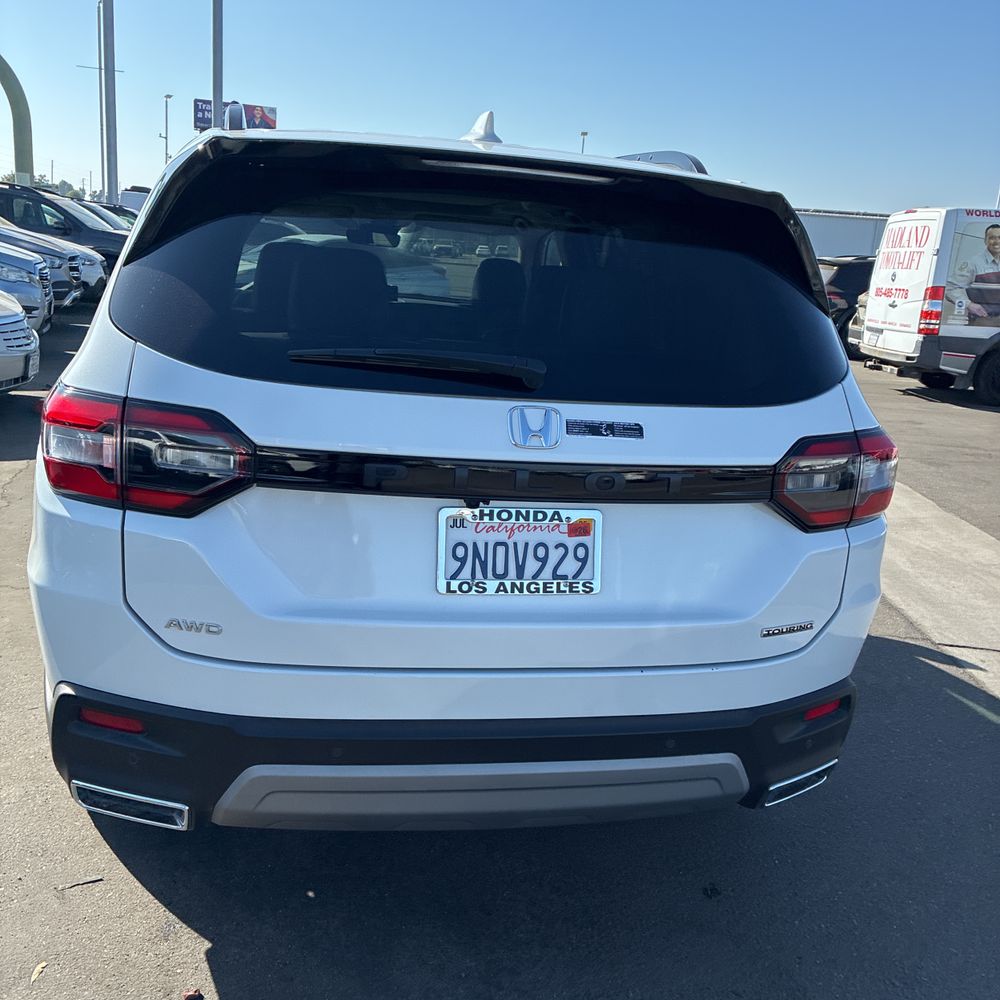 2025 Honda Pilot Touring