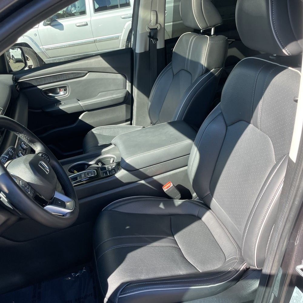 2023 Honda Pilot Elite