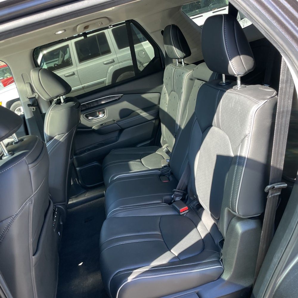 2023 Honda Pilot Elite
