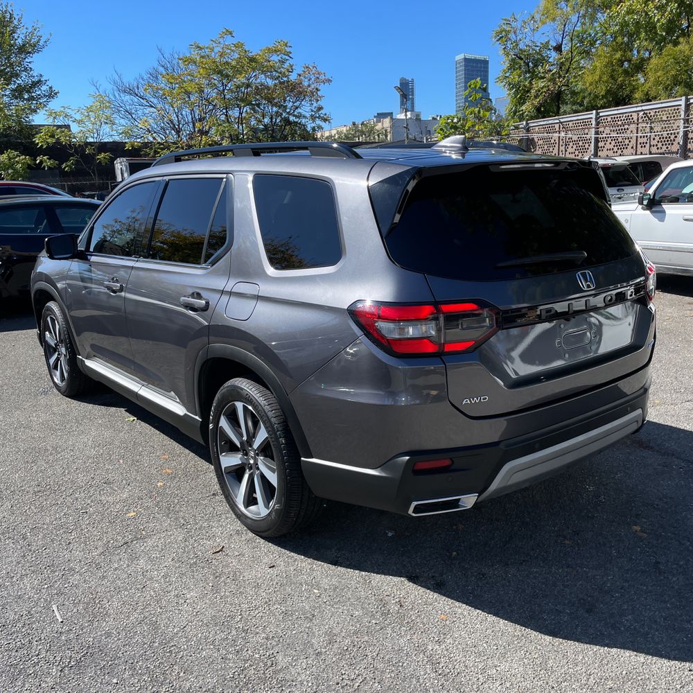 2023 Honda Pilot Elite