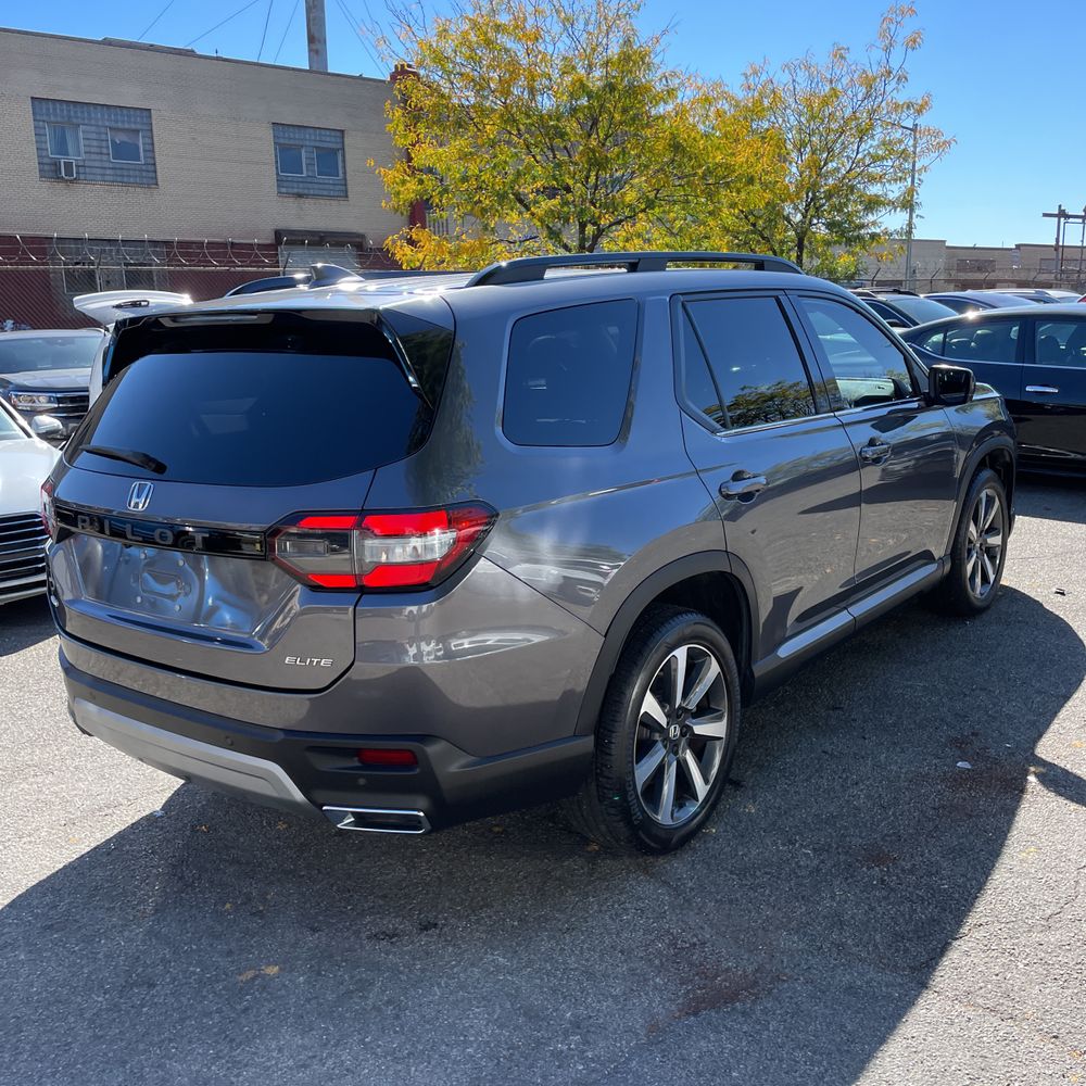 2023 Honda Pilot Elite