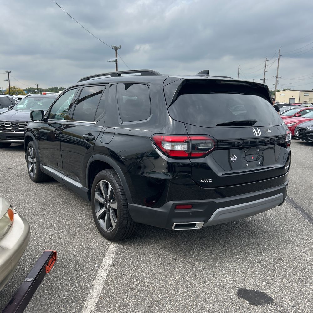 2023 Honda Pilot Elite
