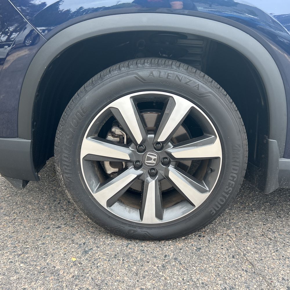 2023 Honda Pilot Elite