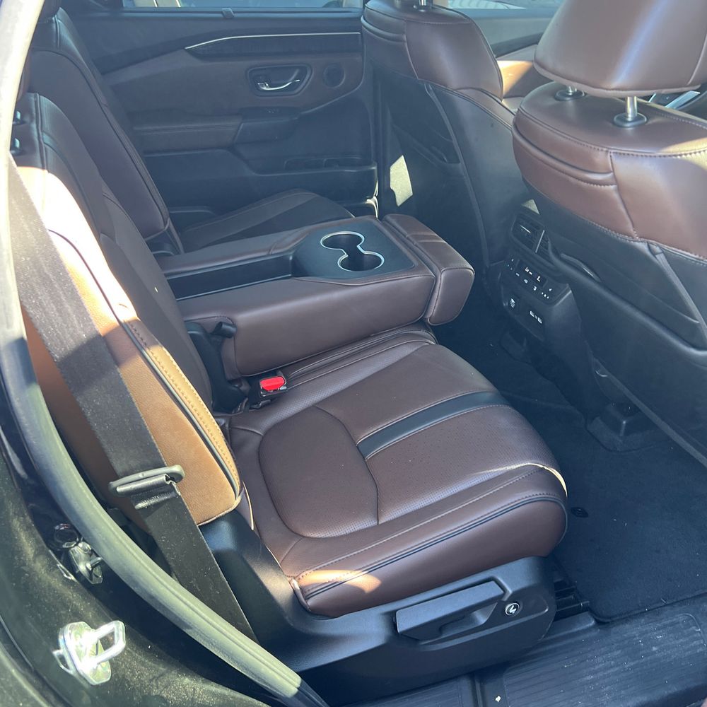 2023 Honda Pilot Elite