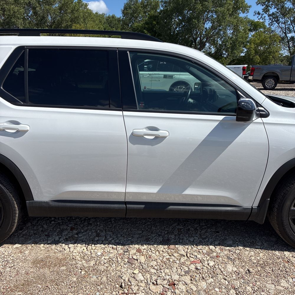 2023 Honda Pilot Black Edition