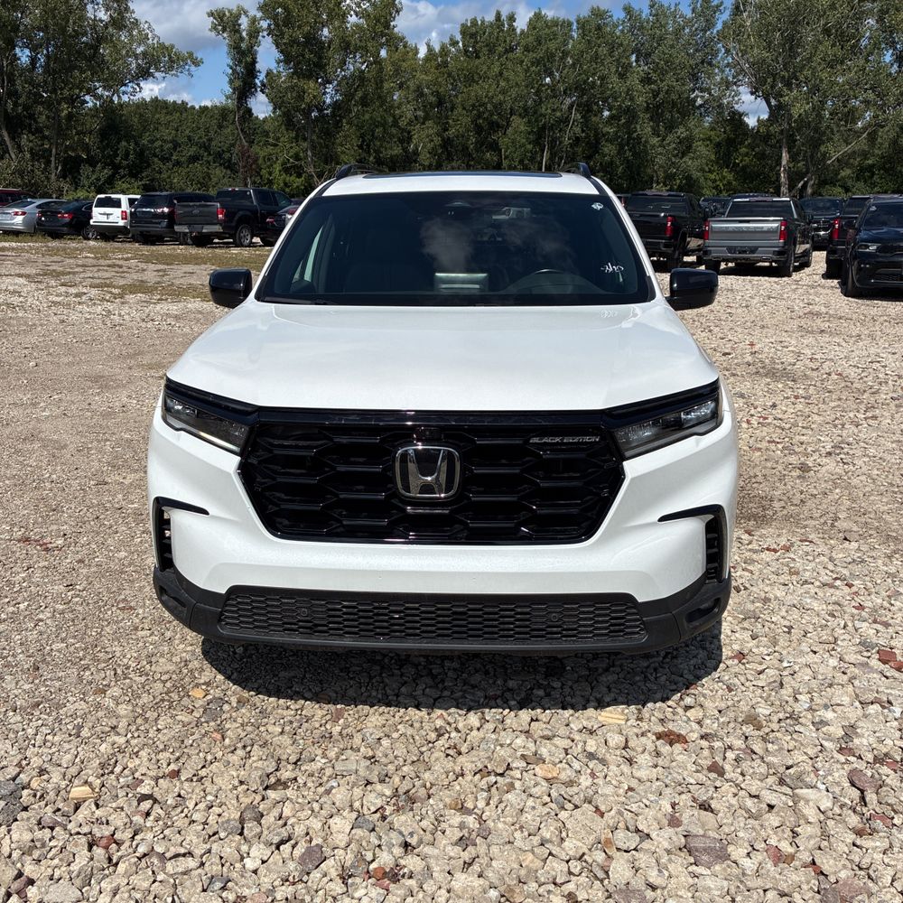 2023 Honda Pilot Black Edition