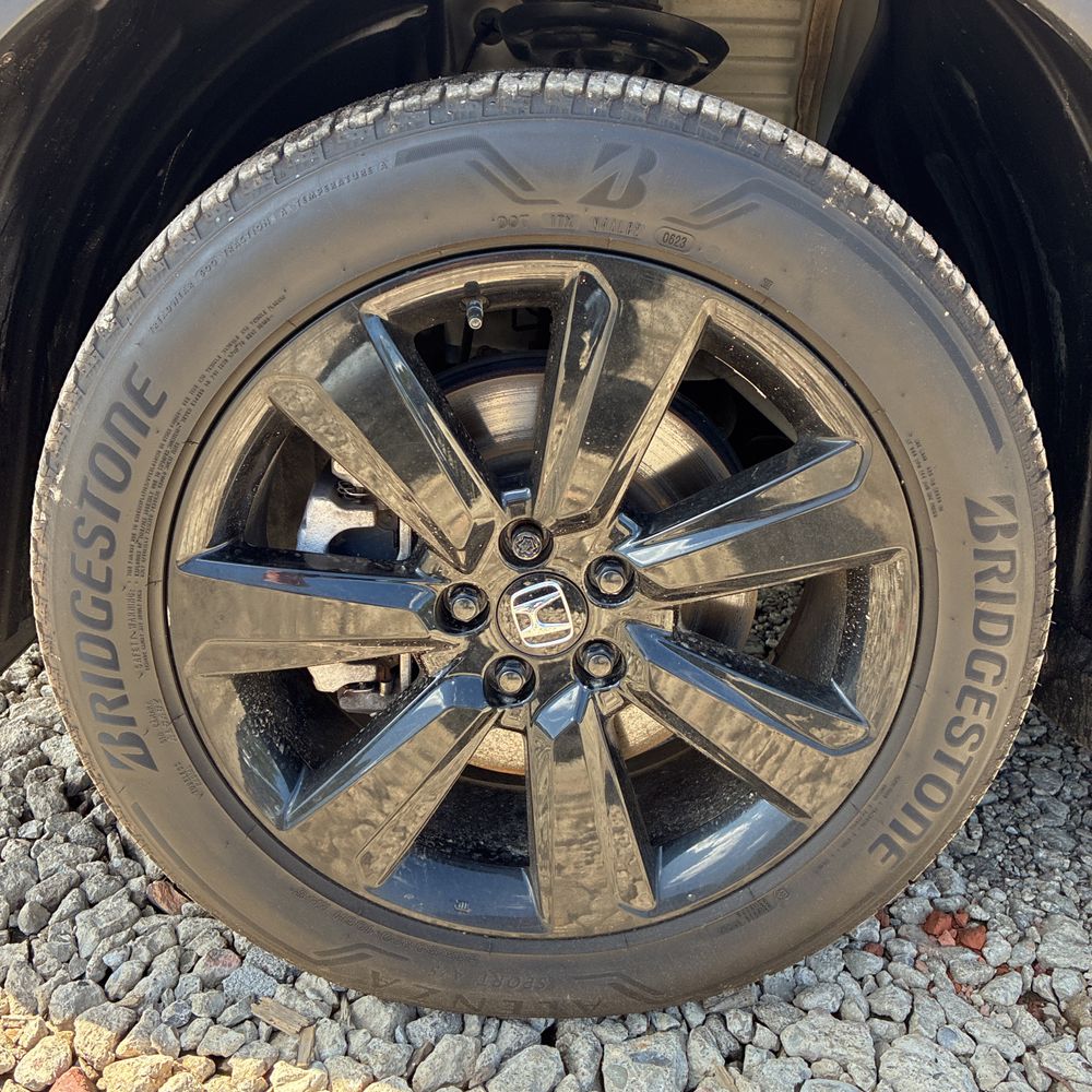 2023 Honda Pilot Black Edition