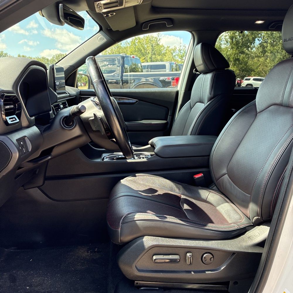 2023 Honda Pilot Black Edition