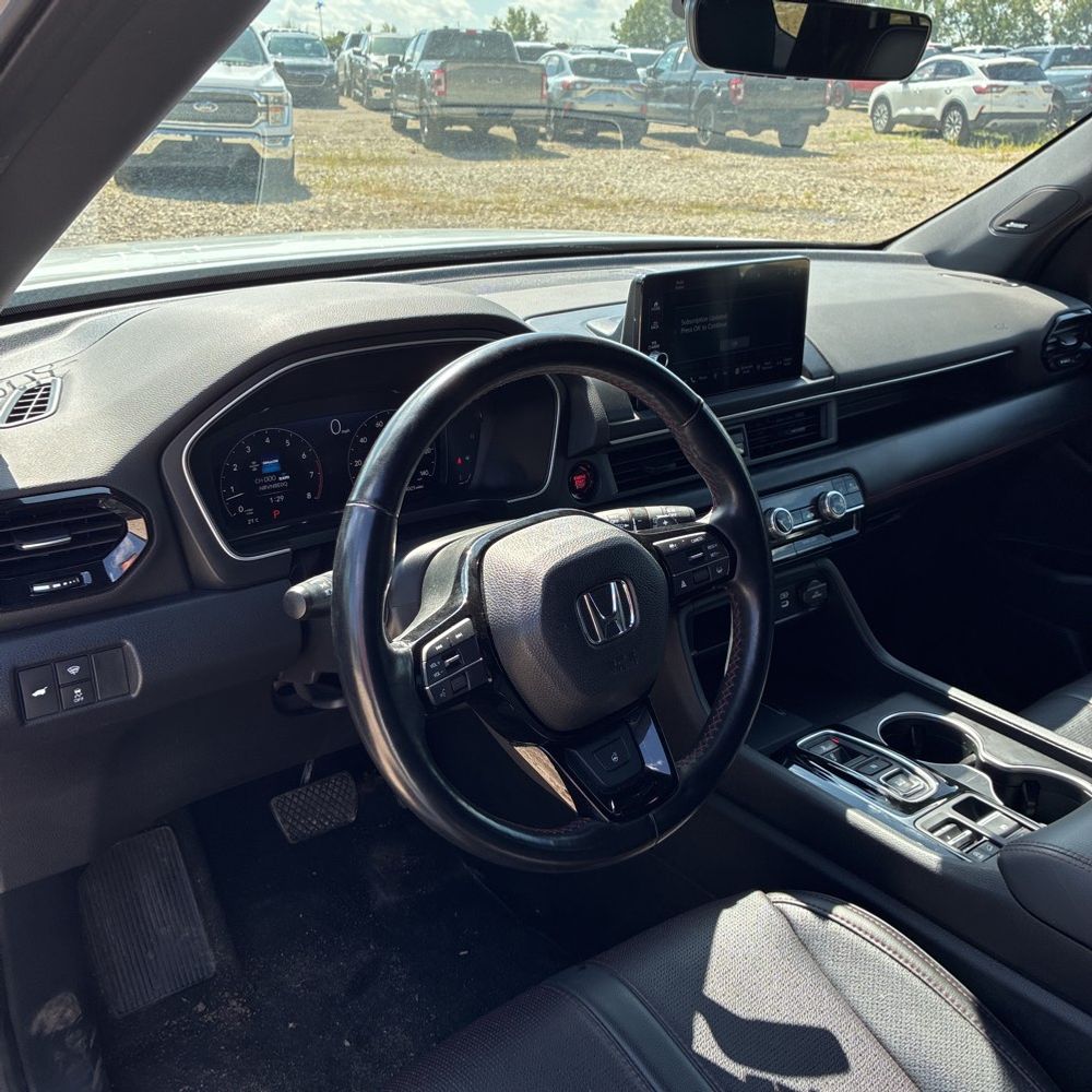 2023 Honda Pilot Black Edition