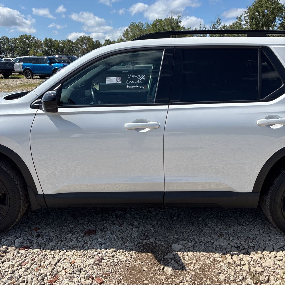 2023 Honda Pilot Black Edition
