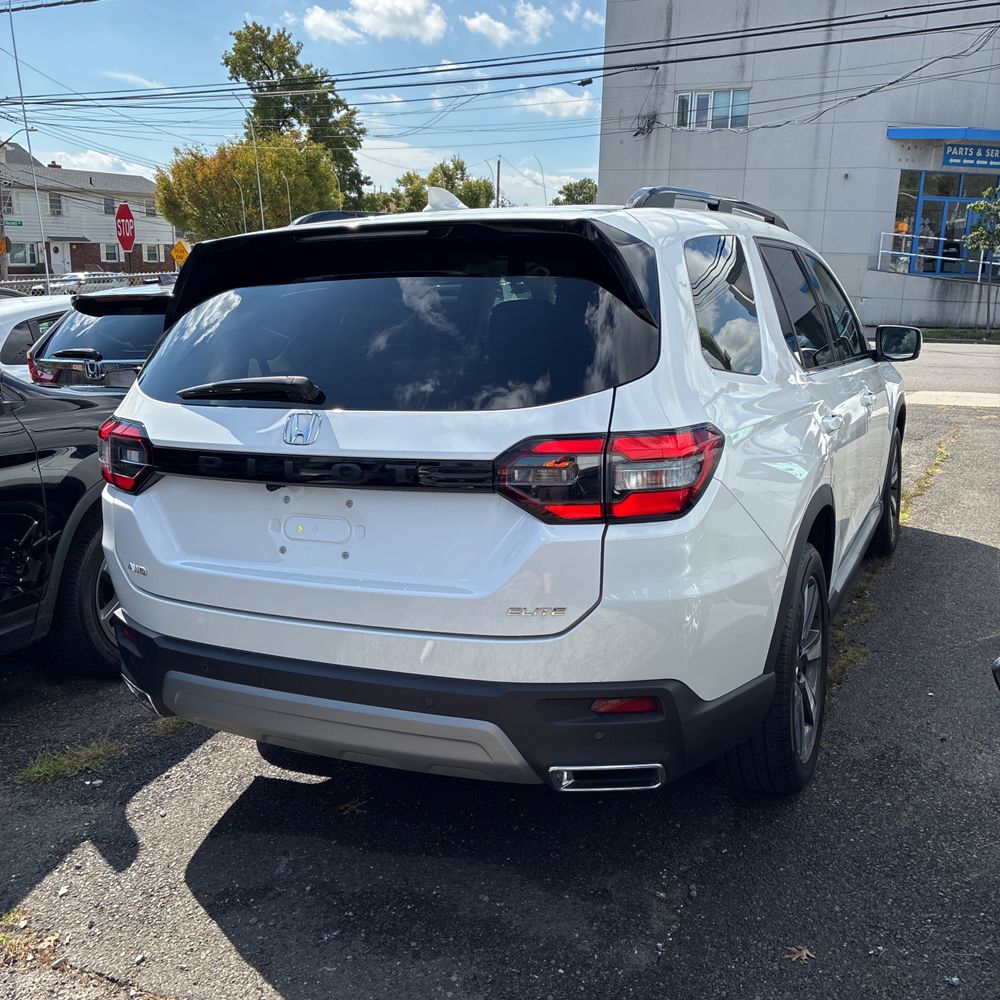 2025 Honda Pilot Elite