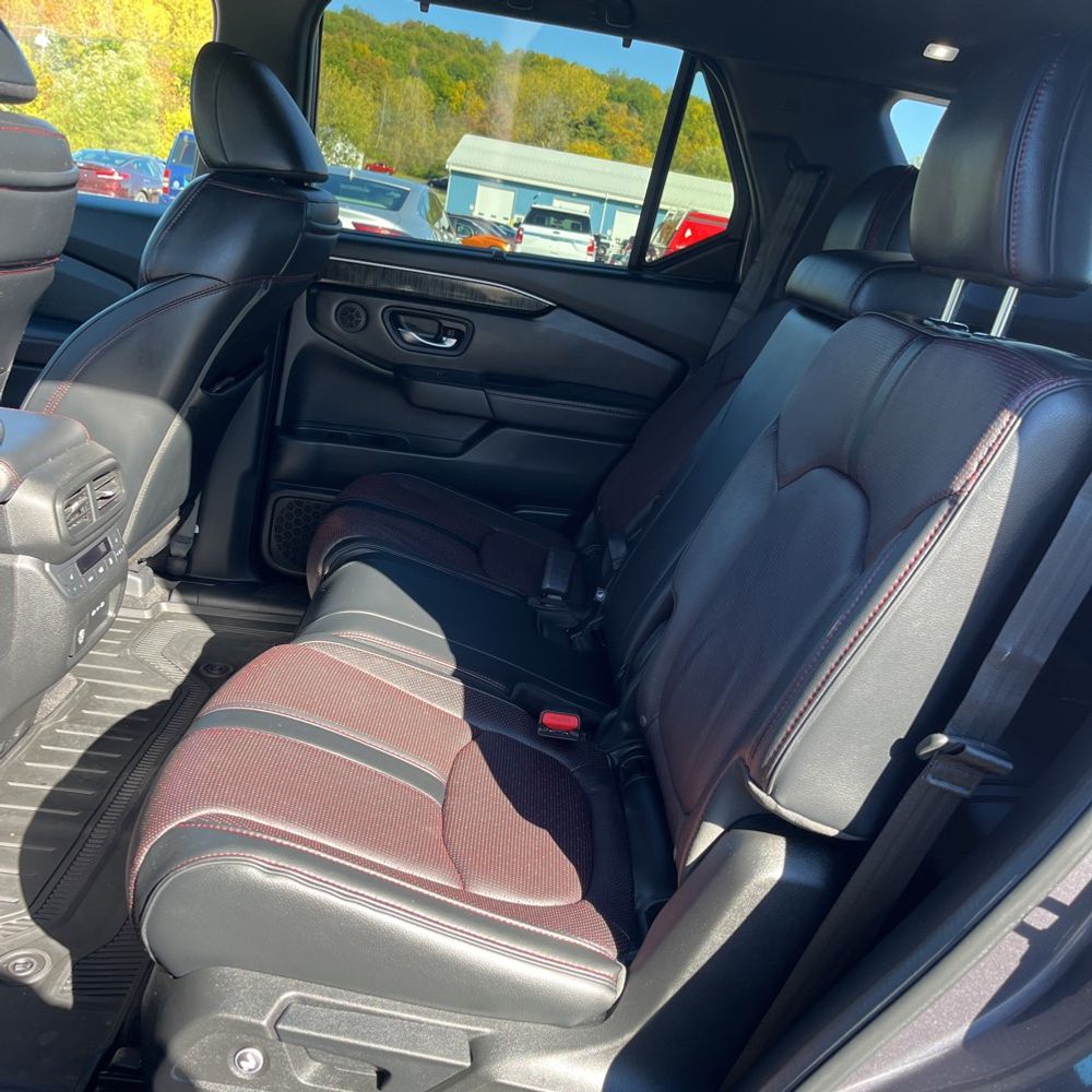 2025 Honda Pilot Black Edition
