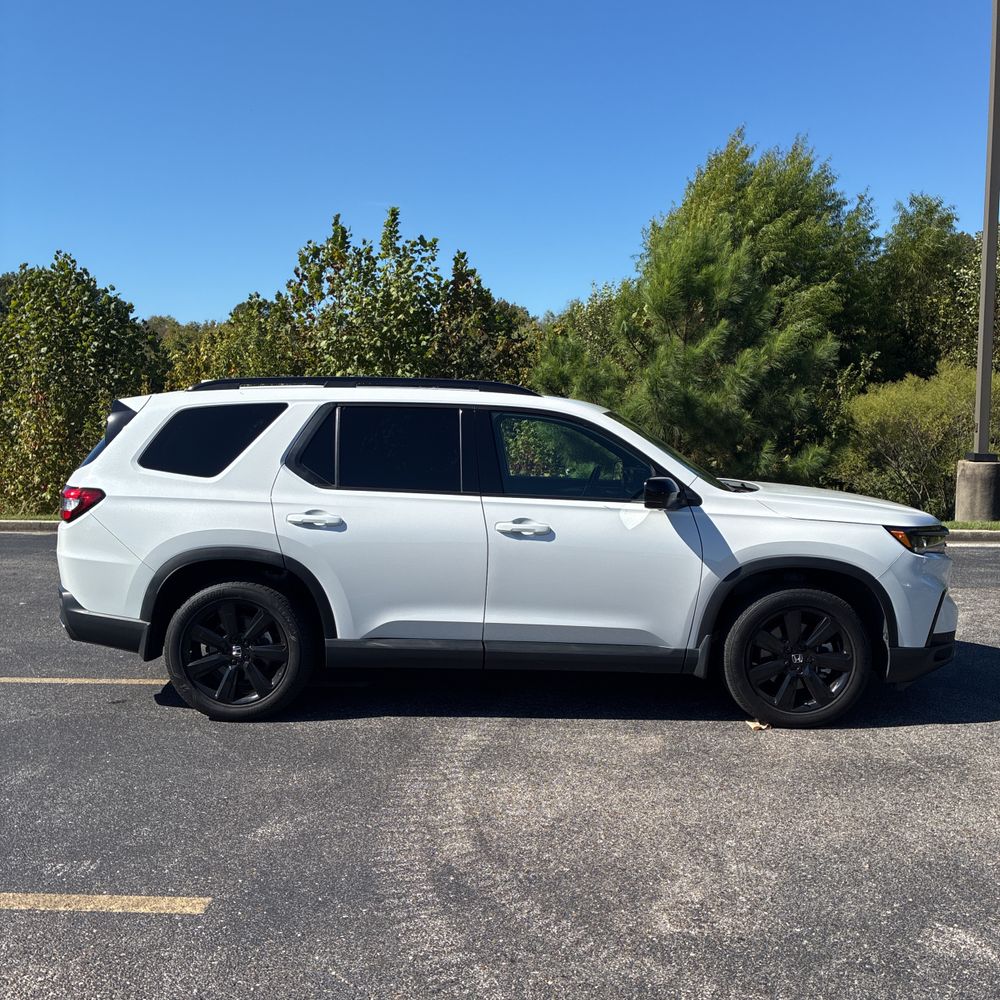 2025 Honda Pilot Black Edition