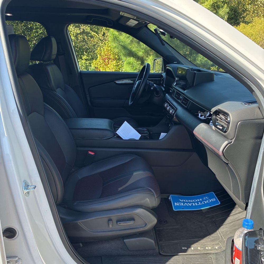 2025 Honda Pilot Black Edition