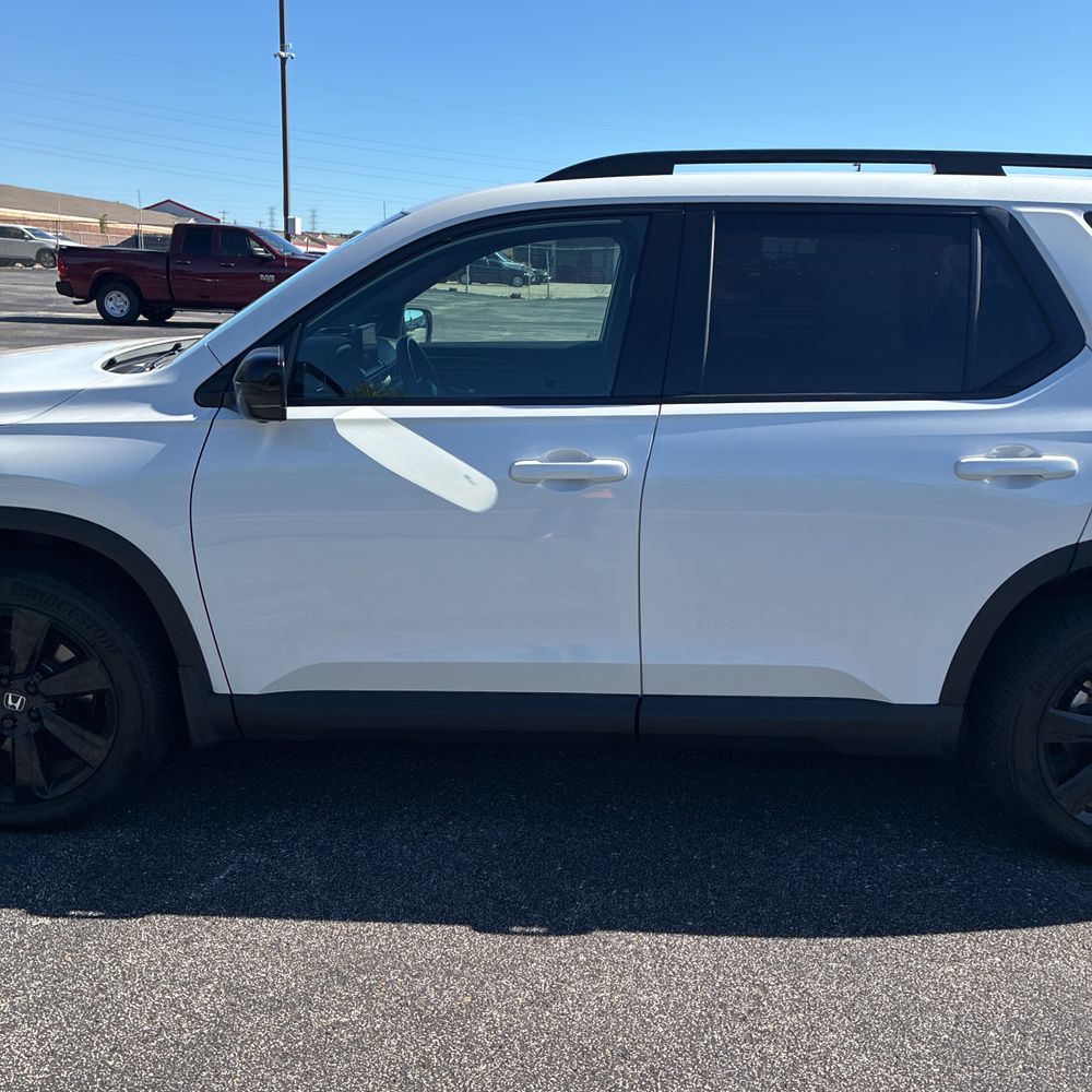 2025 Honda Pilot Black Edition