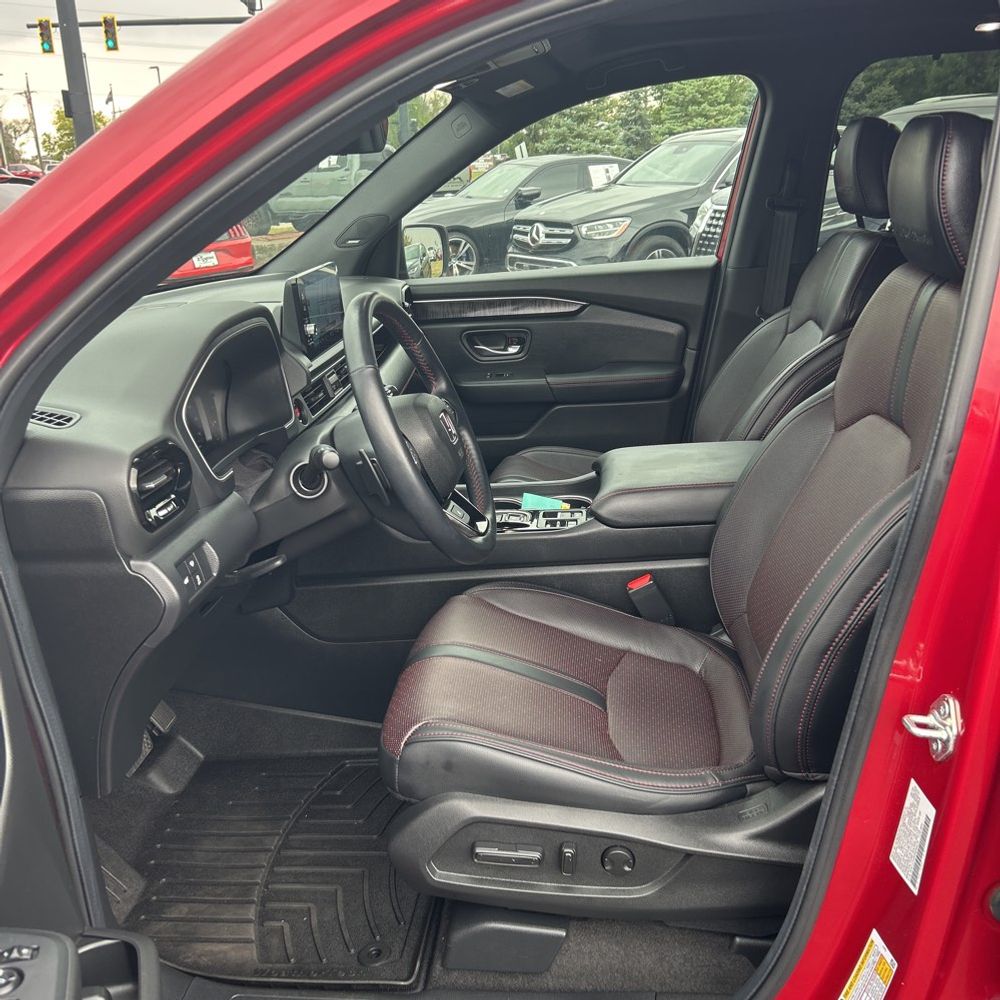 2025 Honda Pilot Black Edition