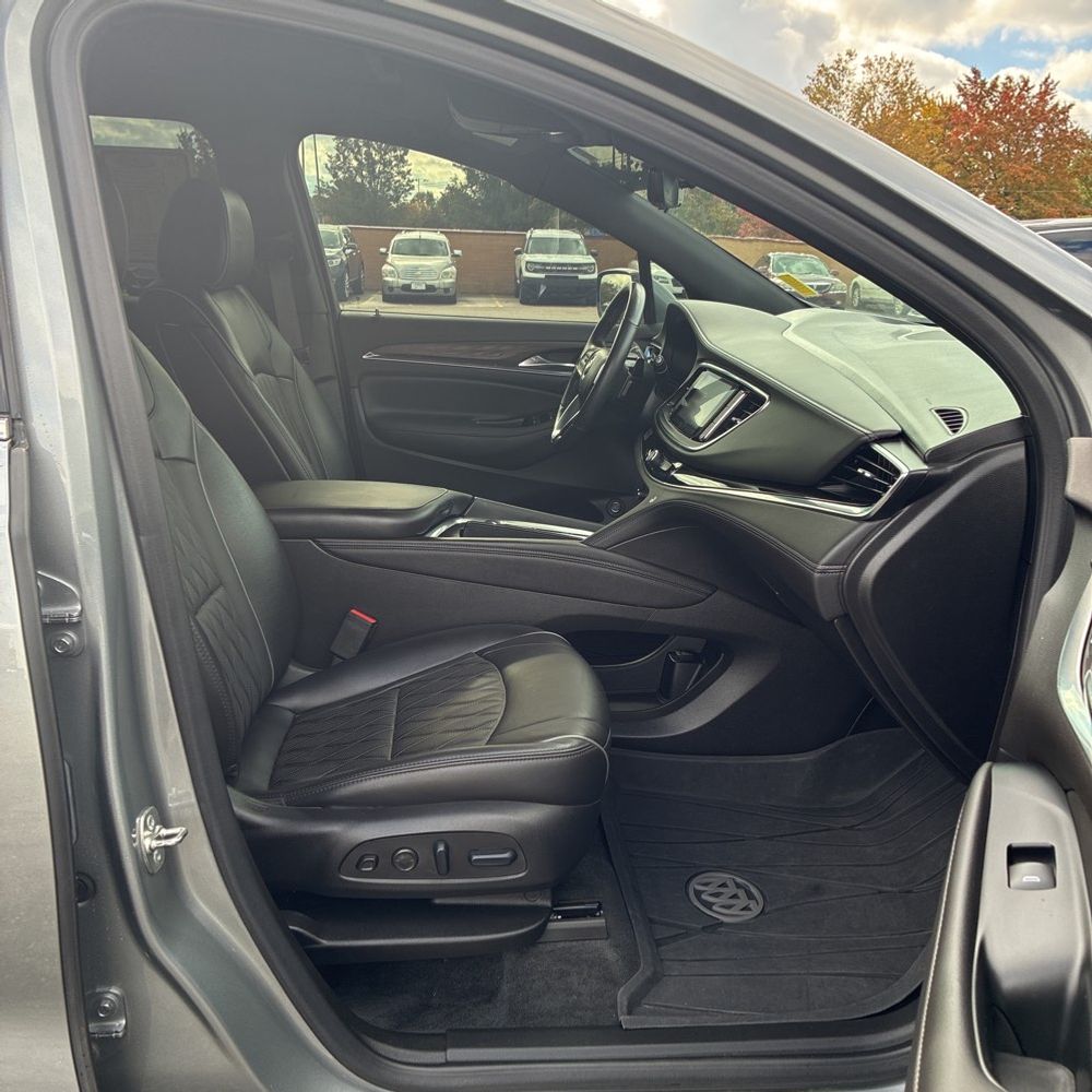 2024 Buick Enclave Avenir