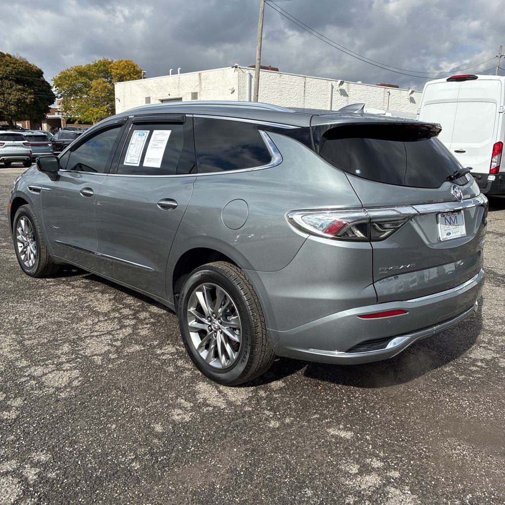2024 Buick Enclave Avenir