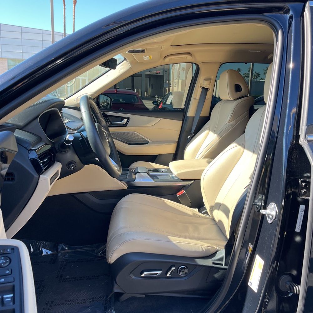 2024 Acura MDX w/Tech