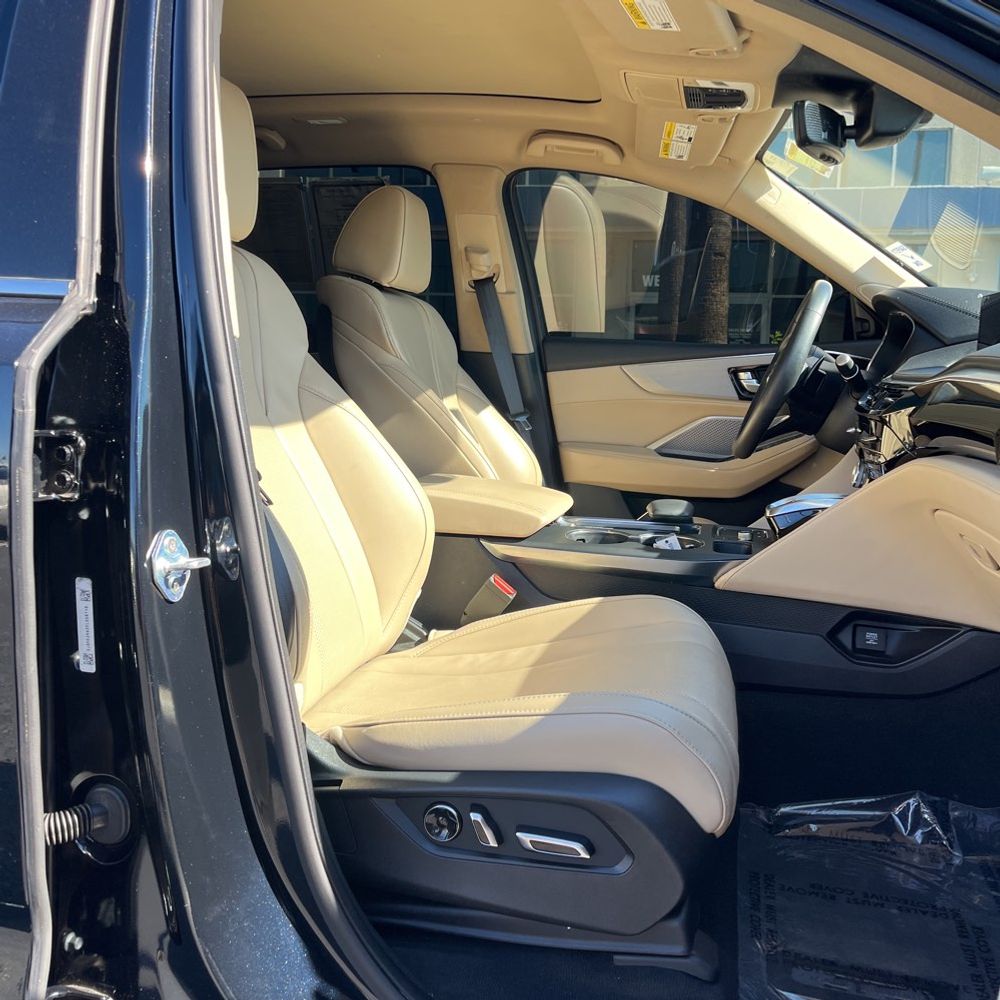 2024 Acura MDX w/Tech