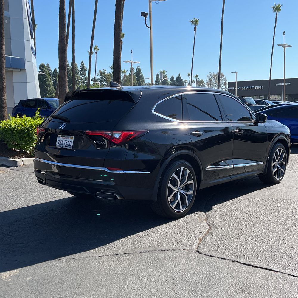 2024 Acura MDX w/Tech