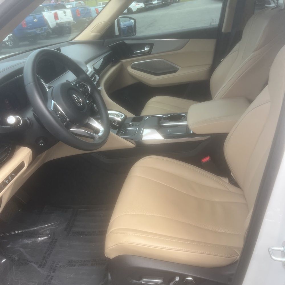 2024 Acura MDX w/Tech