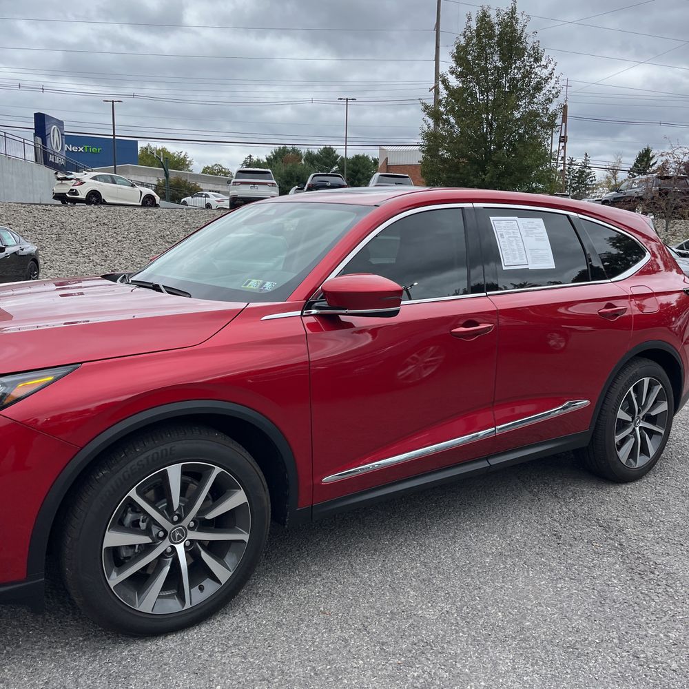 2025 Acura MDX w/Tech