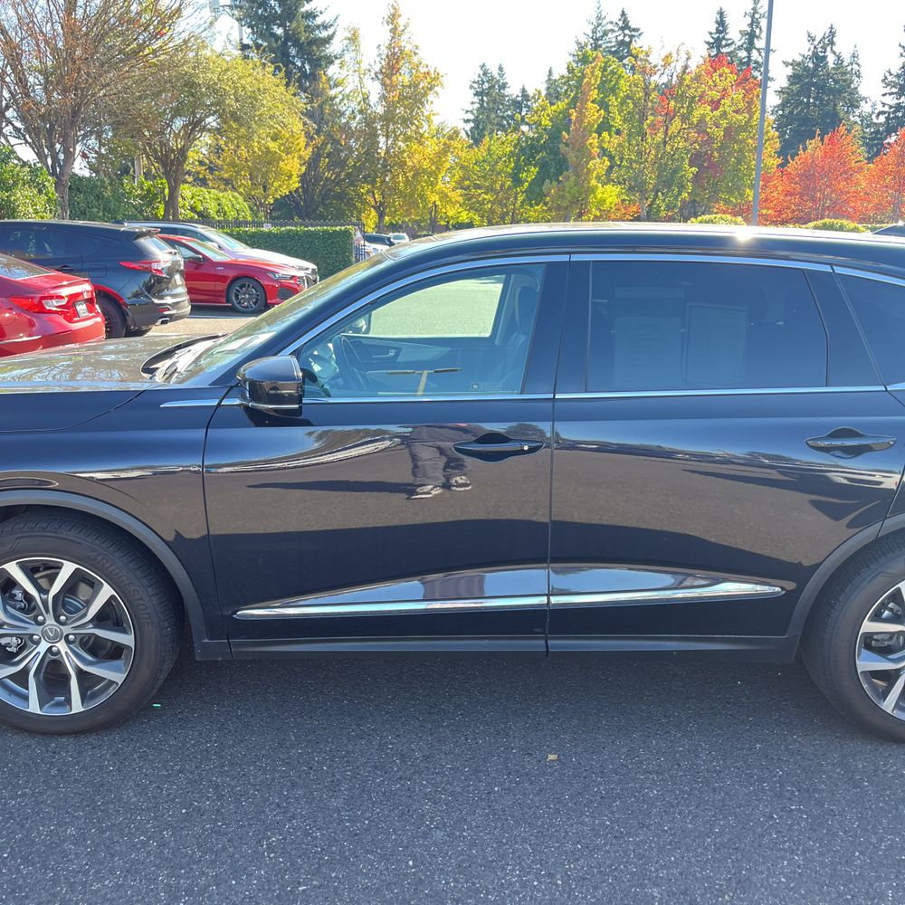 2023 Acura MDX Tech