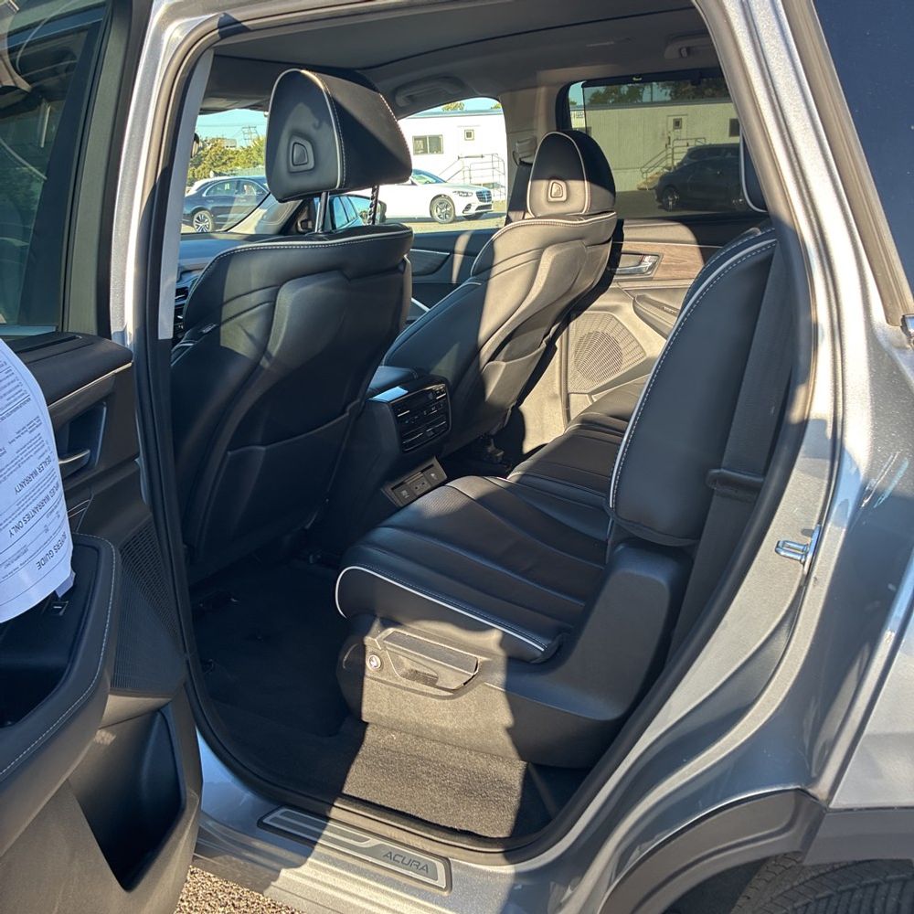 2023 Acura MDX SH-AWD w/Advance