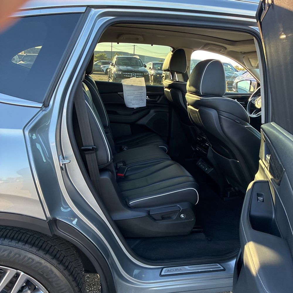 2023 Acura MDX SH-AWD w/Advance