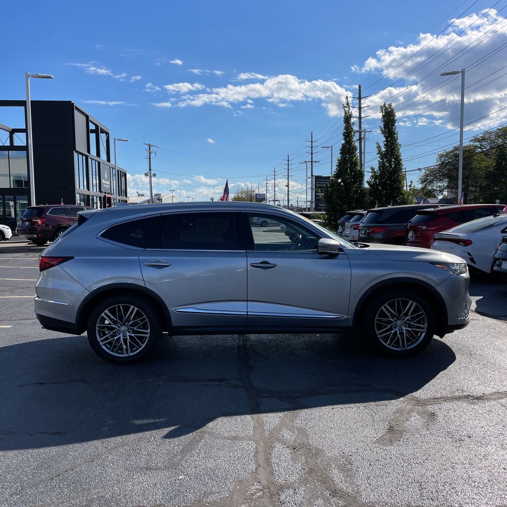 2024 Acura MDX SH-AWD w/Advance