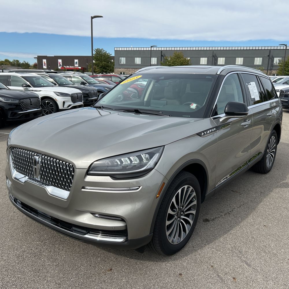 2023 Lincoln Aviator Standard
