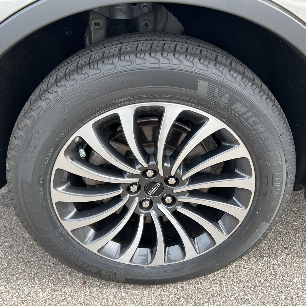 2023 Lincoln Aviator Standard