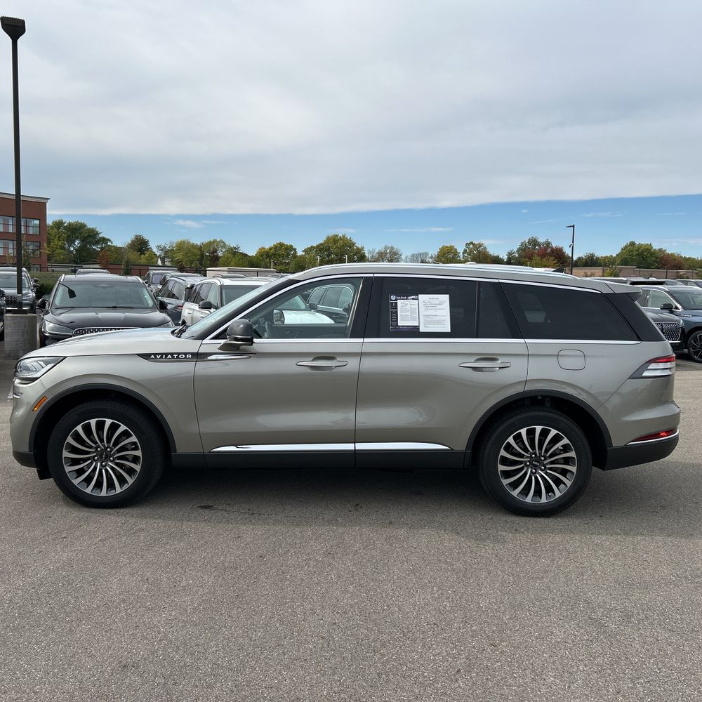 2023 Lincoln Aviator Standard