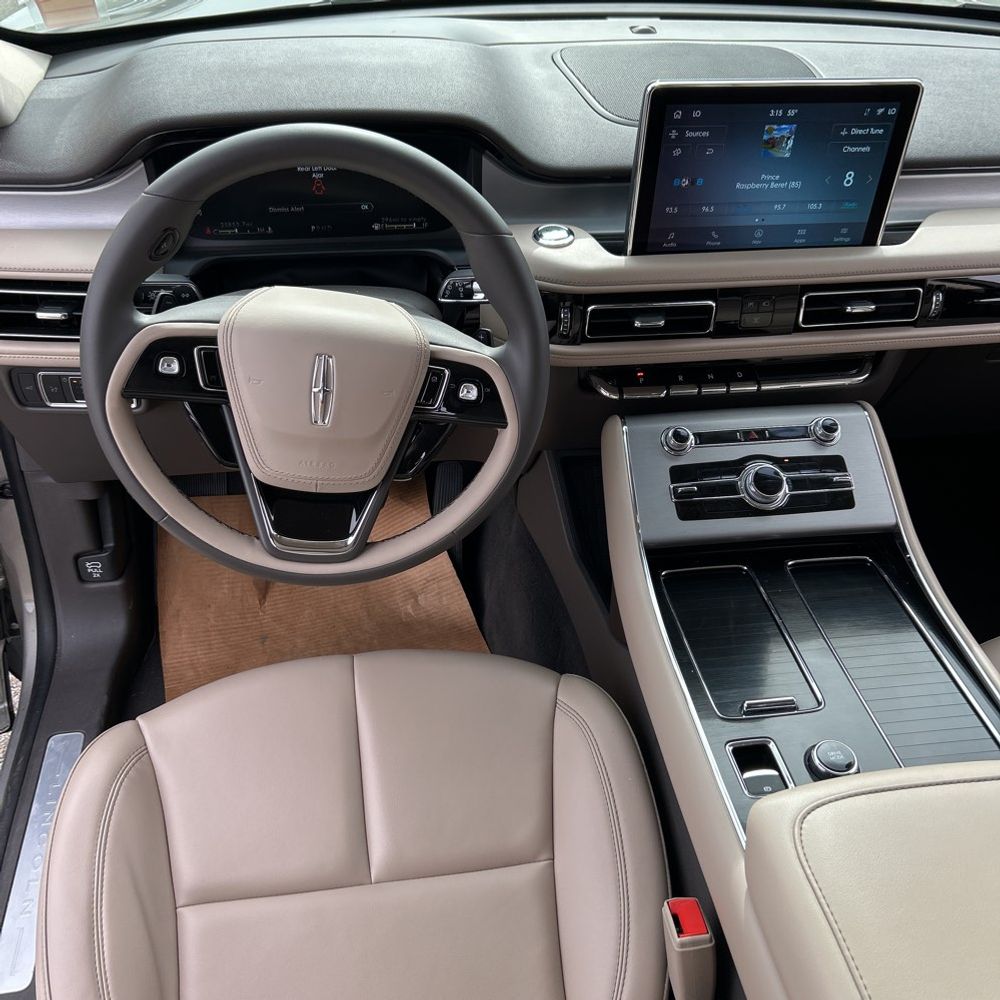 2023 Lincoln Aviator Standard
