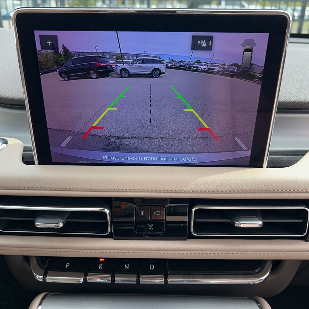 2023 Lincoln Aviator Standard
