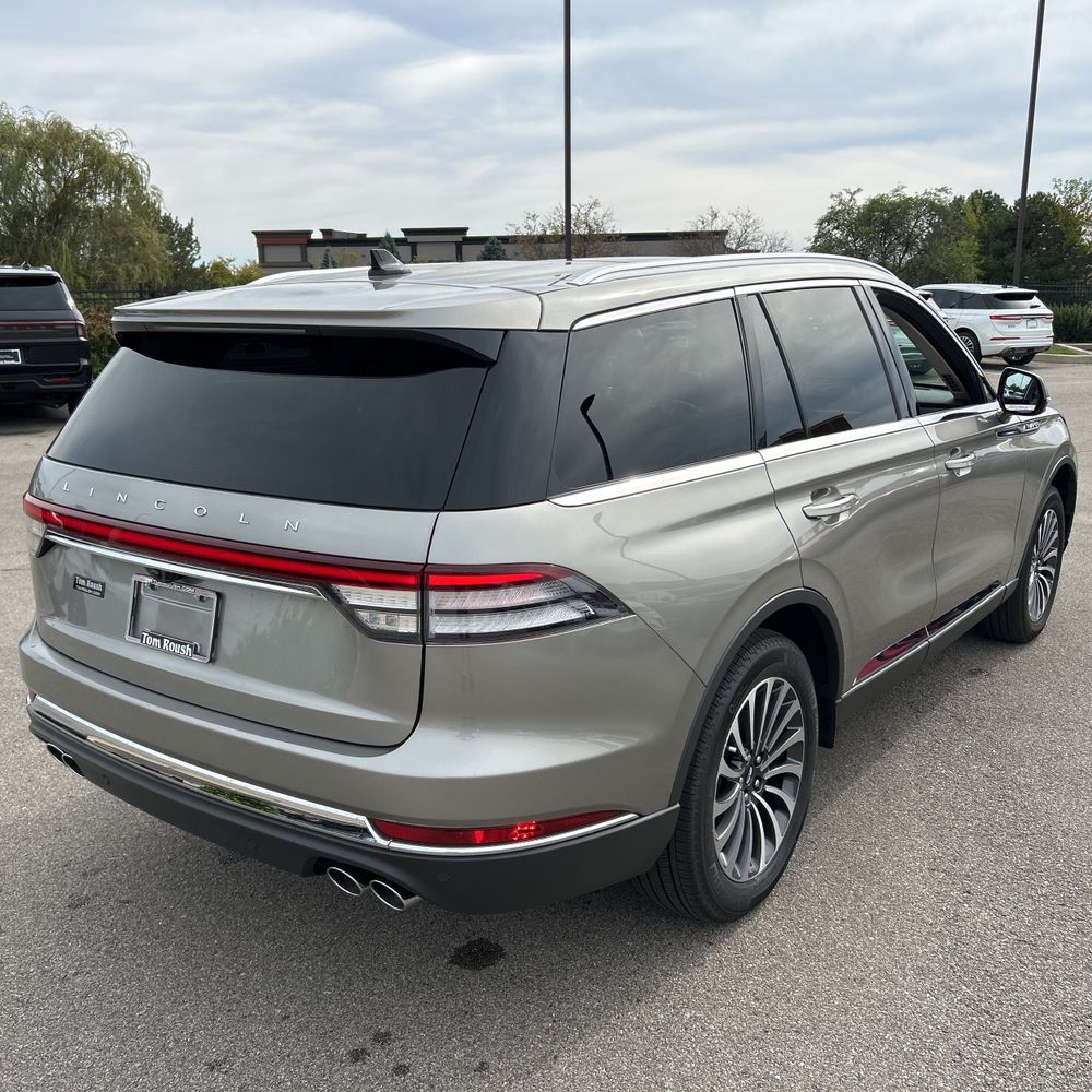 2023 Lincoln Aviator Standard