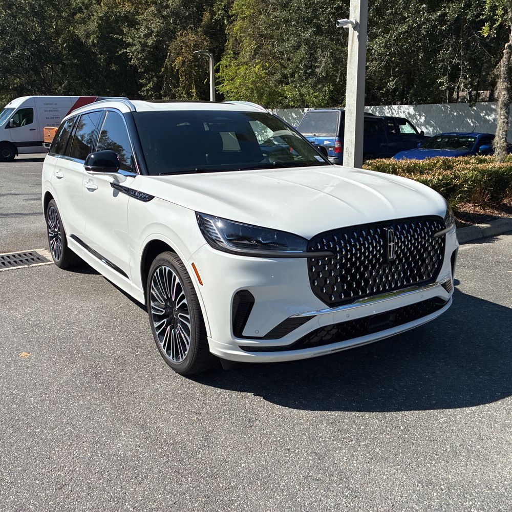 2025 Lincoln Aviator Black Label