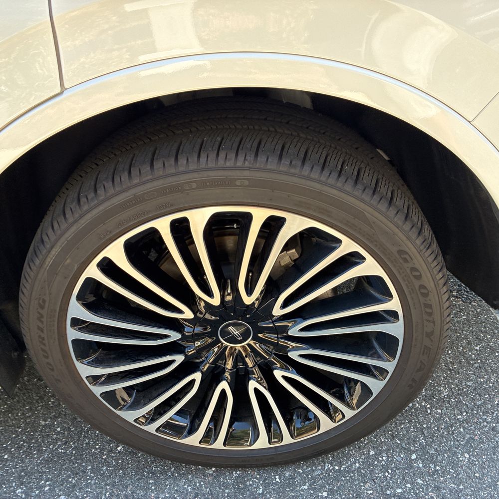 2025 Lincoln Aviator Black Label