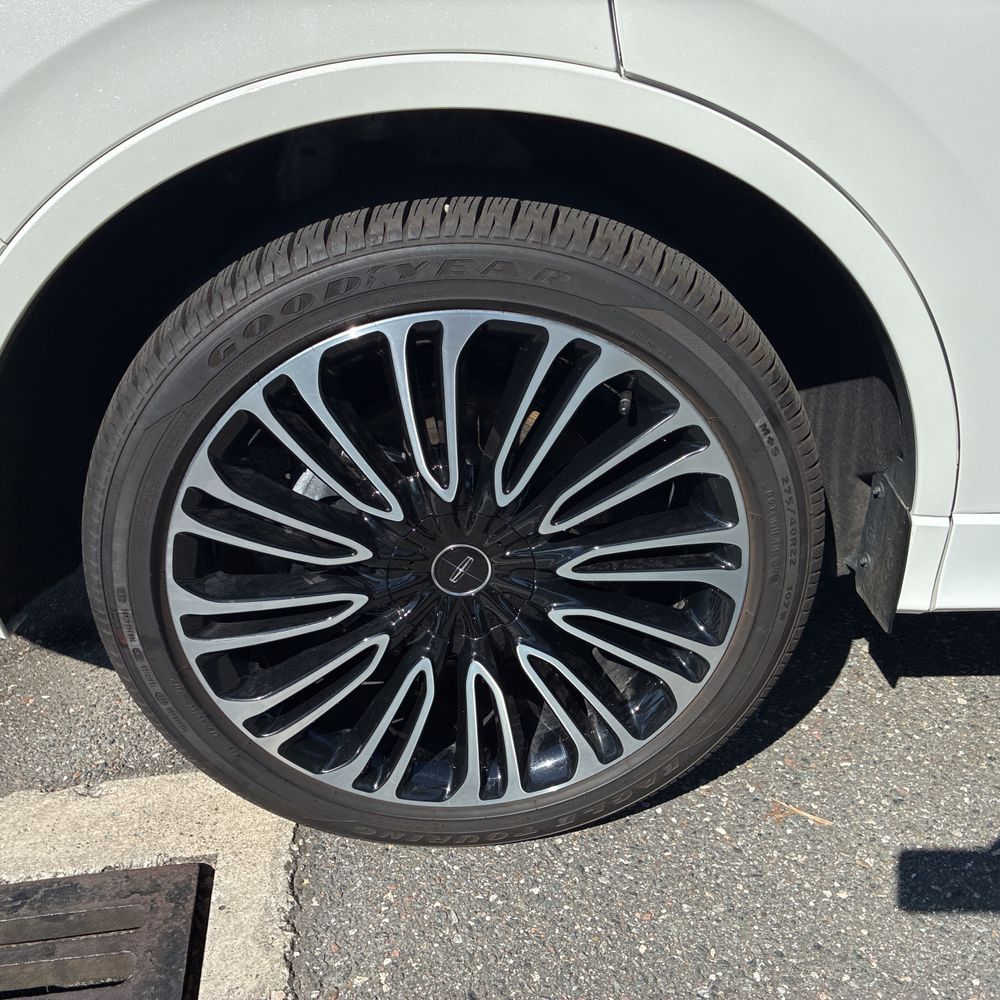 2025 Lincoln Aviator Black Label
