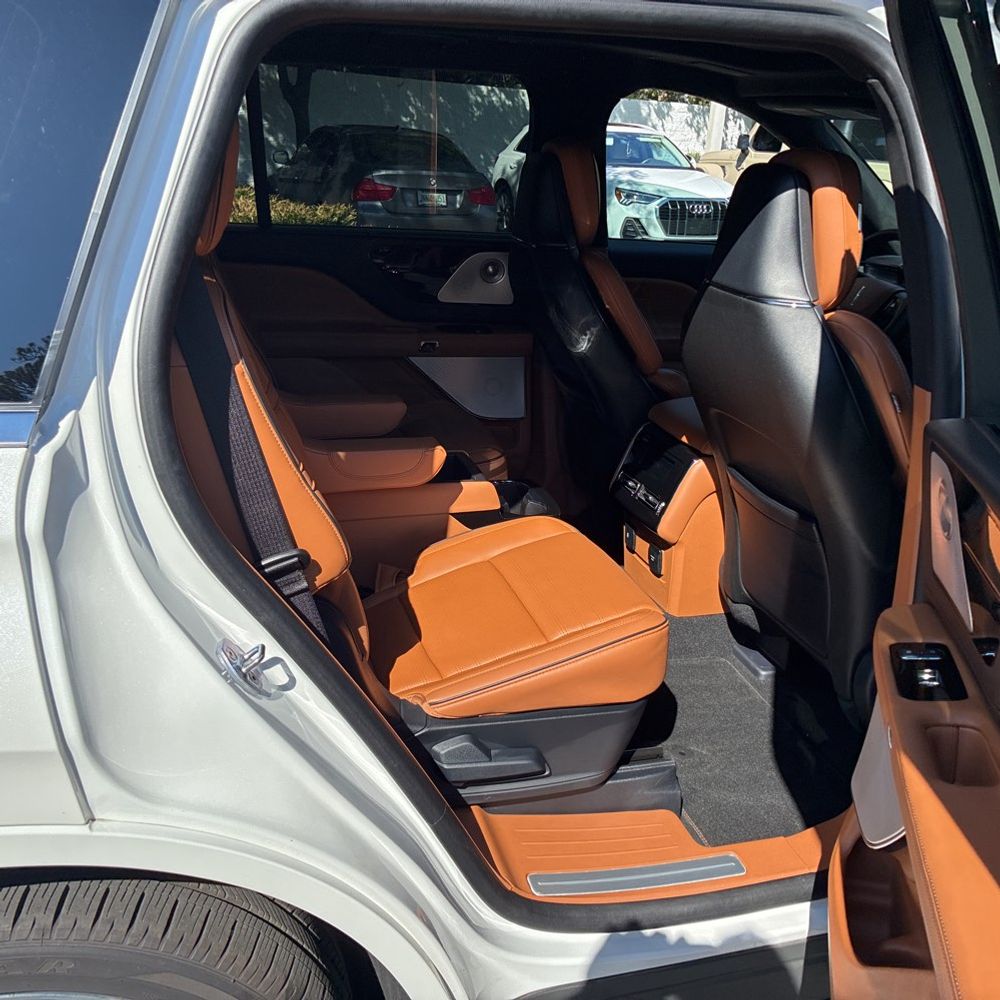 2025 Lincoln Aviator Black Label