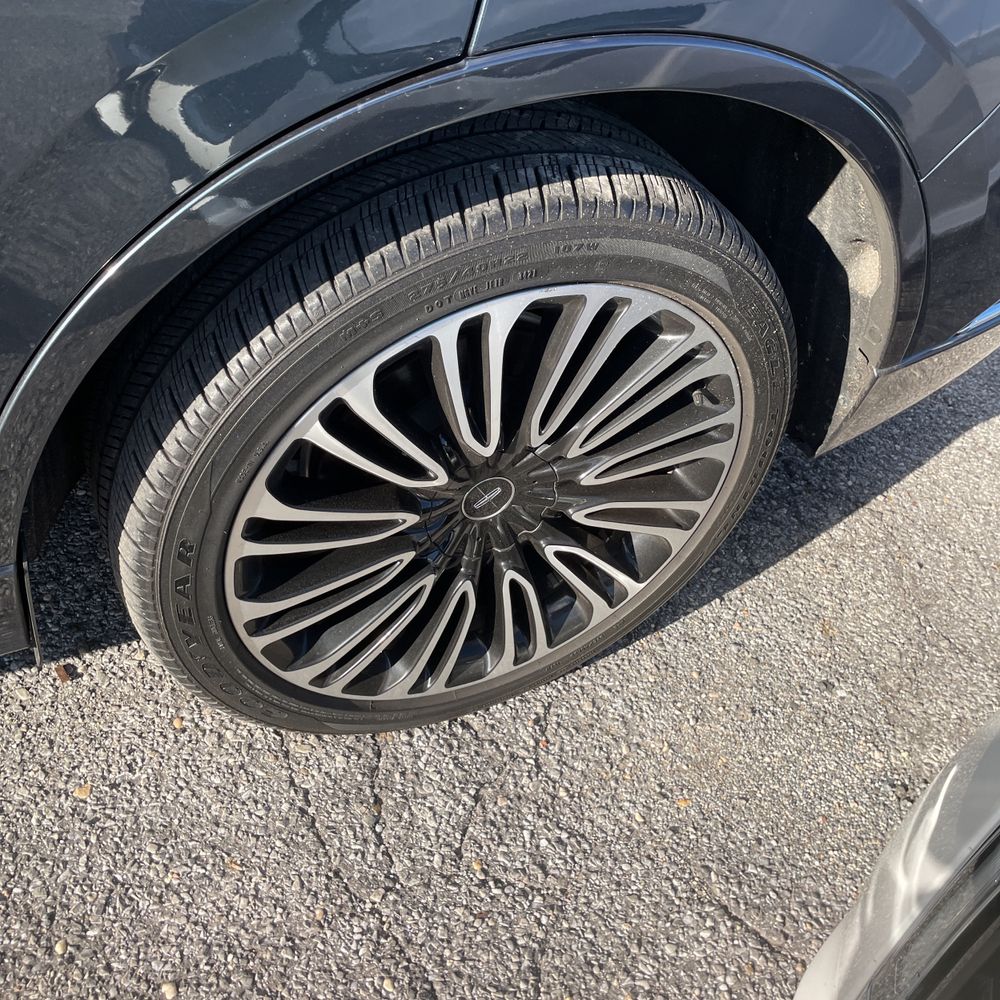 2022 Lincoln Aviator Black Label