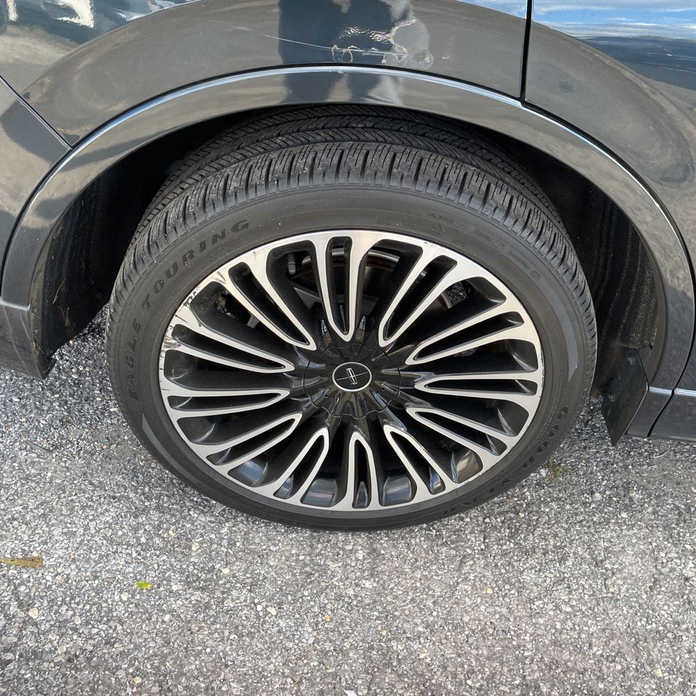 2022 Lincoln Aviator Black Label